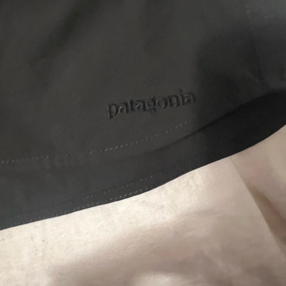 Women’s Patagonia athletic shorts - Picture 2 of 4